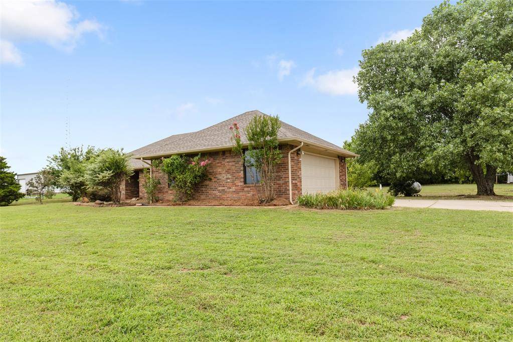 Tuttle, OK 73089,988 Garden RD