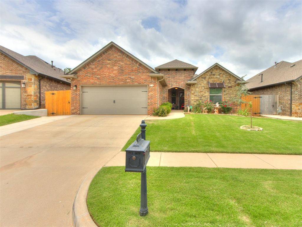 Edmond, OK 73012,928 NW 191st ST