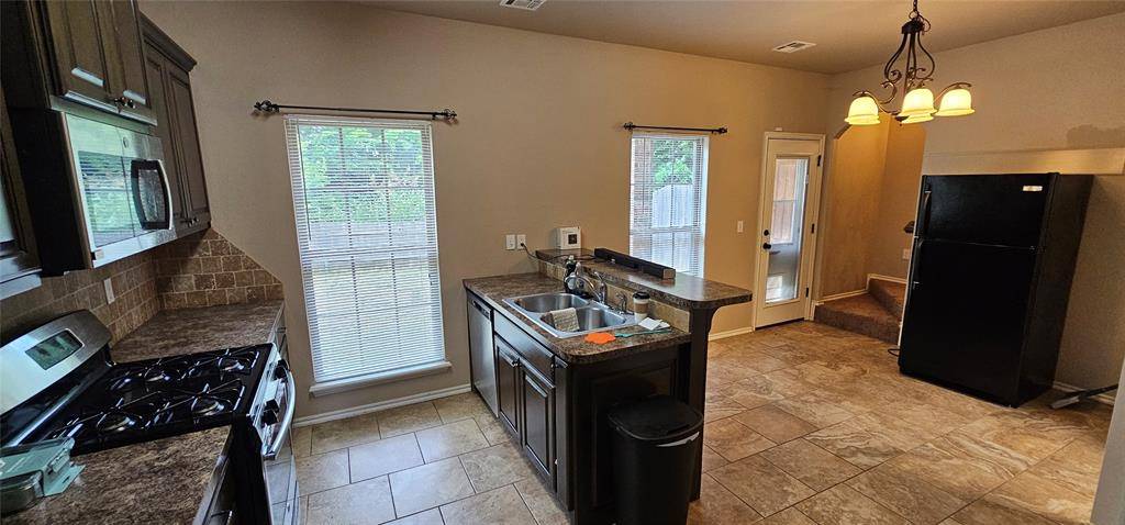 Yukon, OK 73099,12201 Buckingham LN