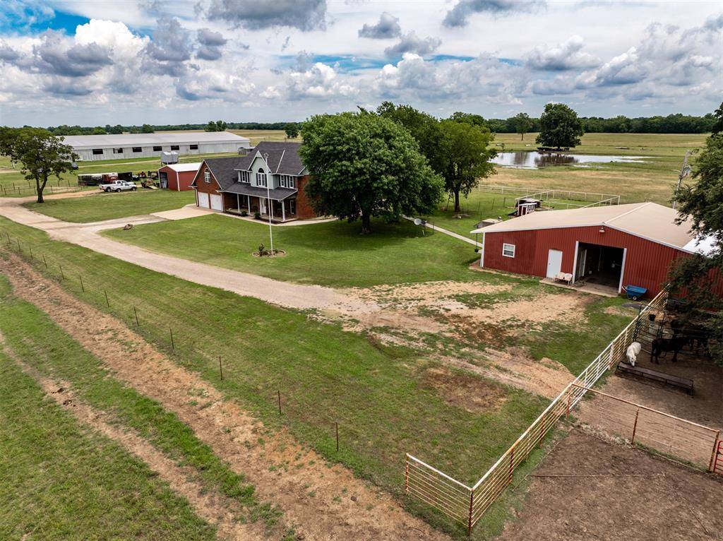 Okemah, OK 74859,105074 N 3770 RD