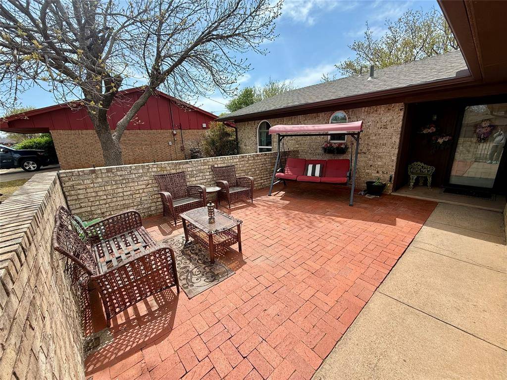 Altus, OK 73521,2421 Cherokee Strip