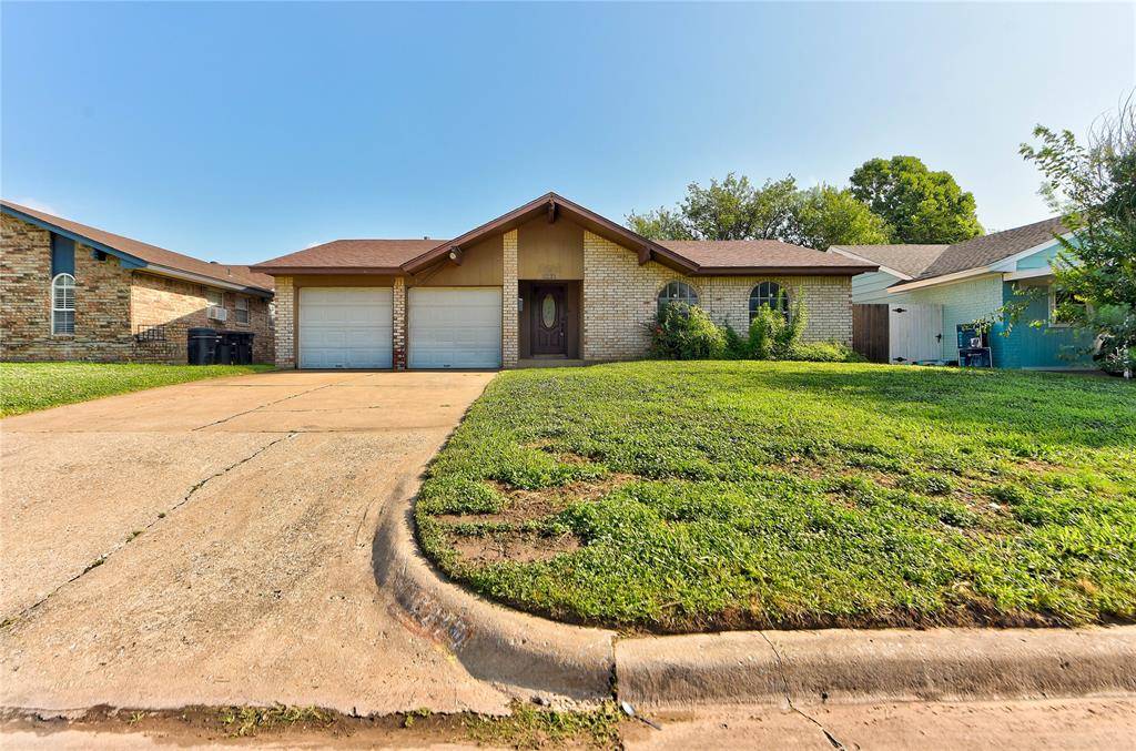 Moore, OK 73160,1021 SW 1st ST