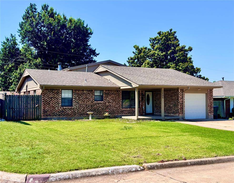 Midwest City, OK 73110,1200 W Woodlane DR