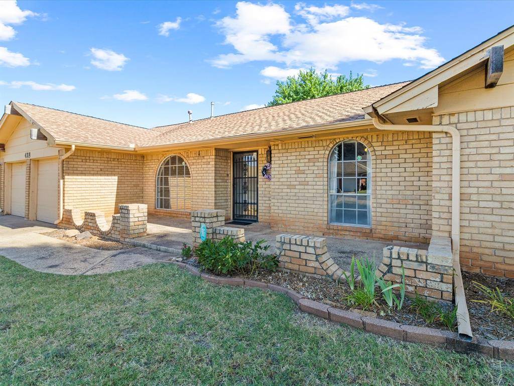 Oklahoma City, OK 73139,409 SW 102nd ST