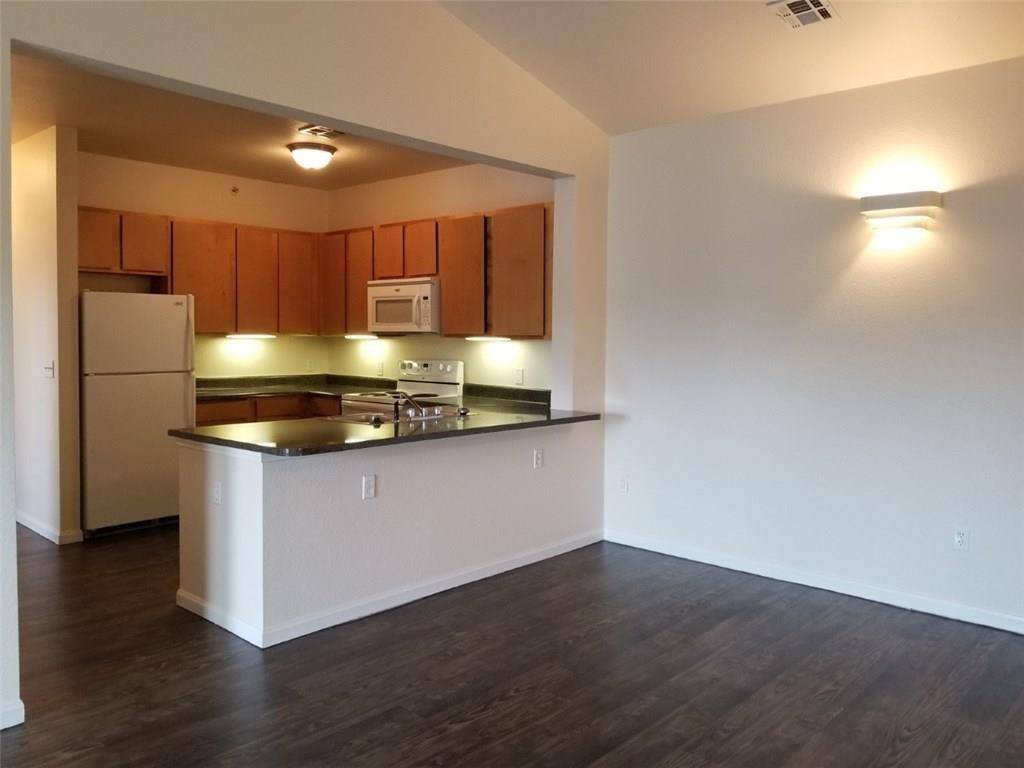 Norman, OK 73071,2200 Classen BLVD #12-112