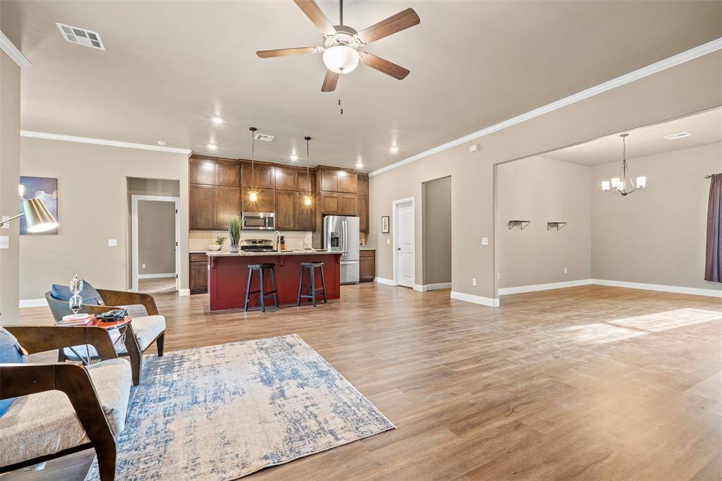 Guthrie, OK 73044,9015 Tall Oaks DR