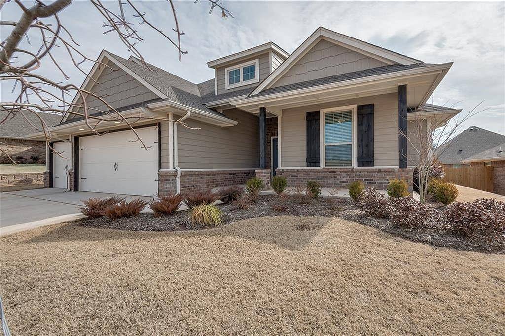 Edmond, OK 73034,7924 Mimosa DR