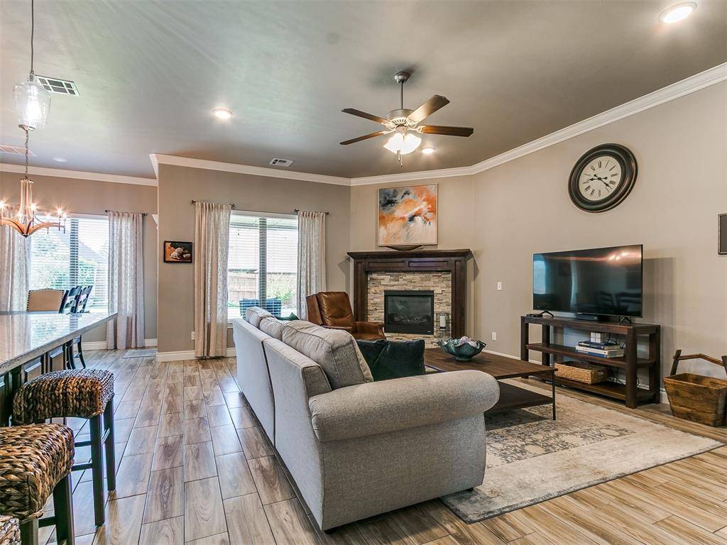 Edmond, OK 73012,604 NW 197th ST