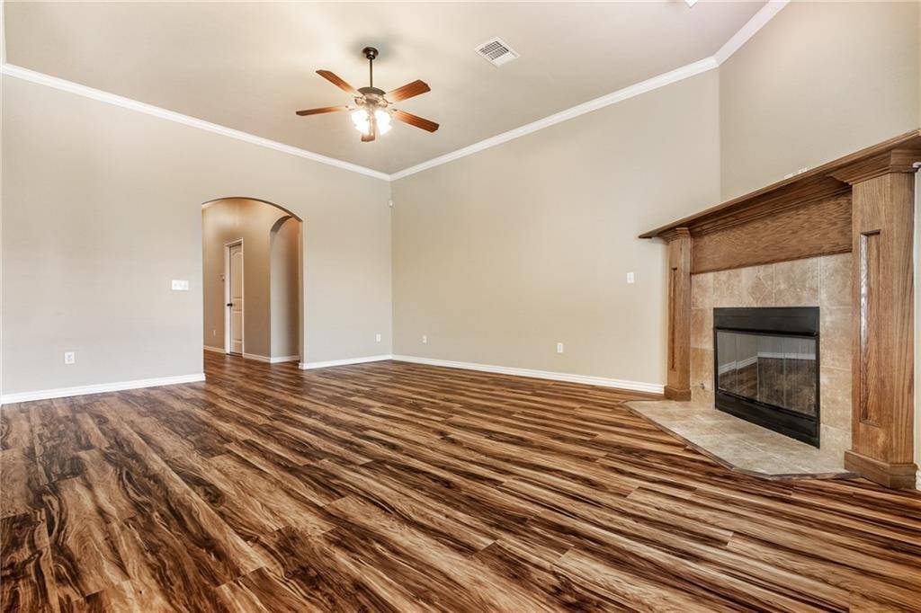 Norman, OK 73071,1421 Baycharter ST