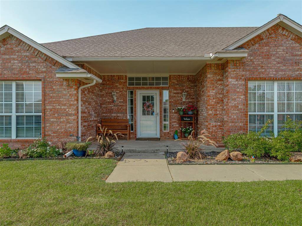 Mustang, OK 73064,716 E Forest Court LN
