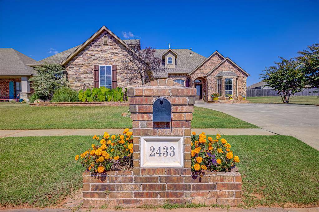 Moore, OK 73160,2433 SE 12th ST