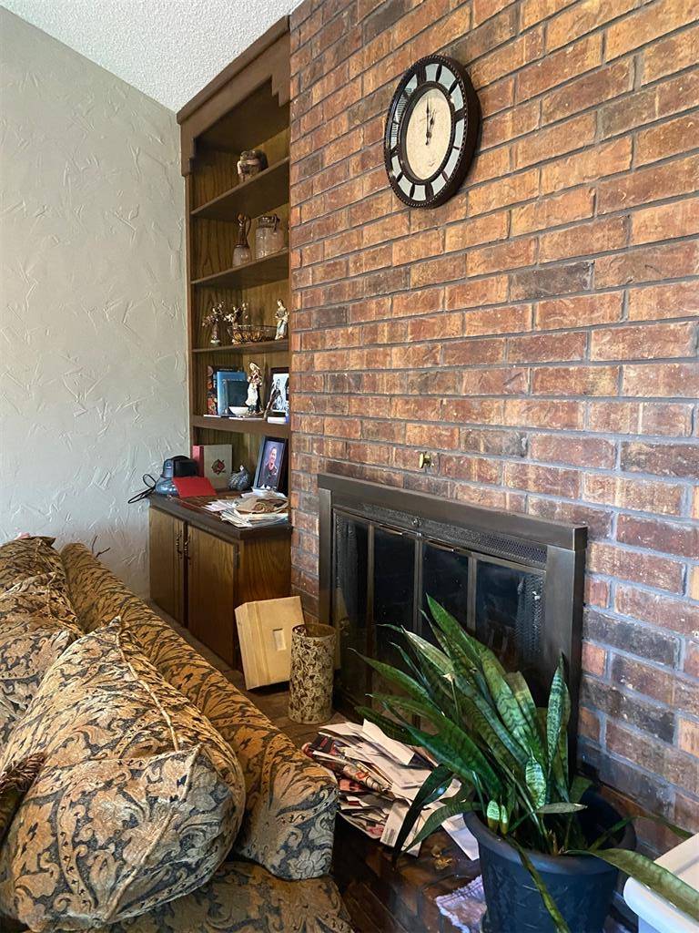 Moore, OK 73160,513 SE 34th ST