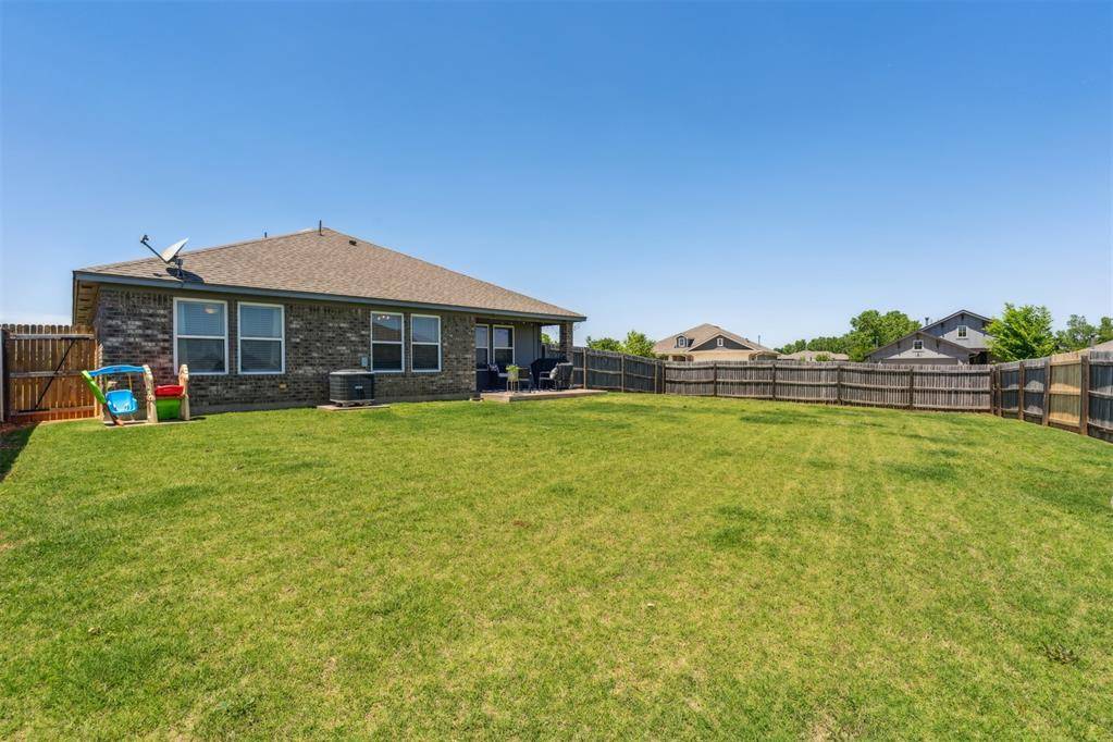 Yukon, OK 73099,3432 Piney River DR