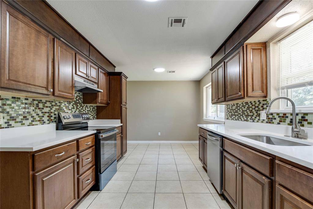 Norman, OK 73071,1332 E Brooks ST