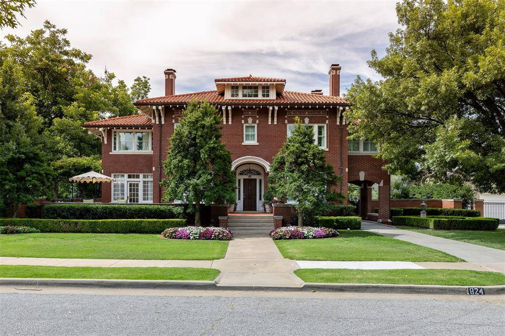 Oklahoma City, OK 73106,824 NW 15th ST