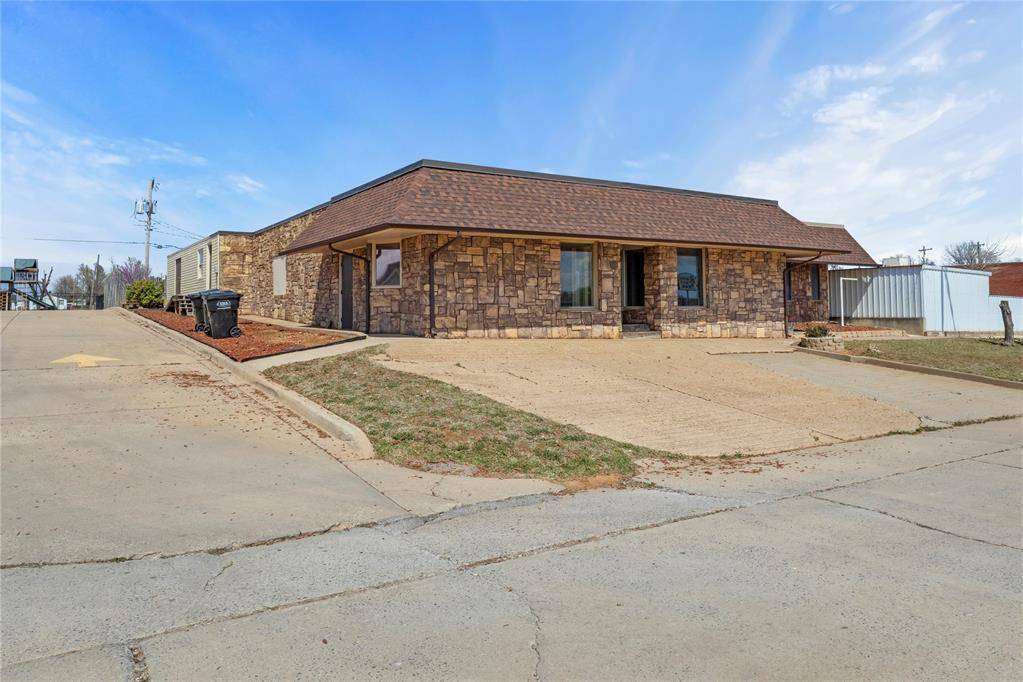 Hydro, OK 73048,221 W Main ST