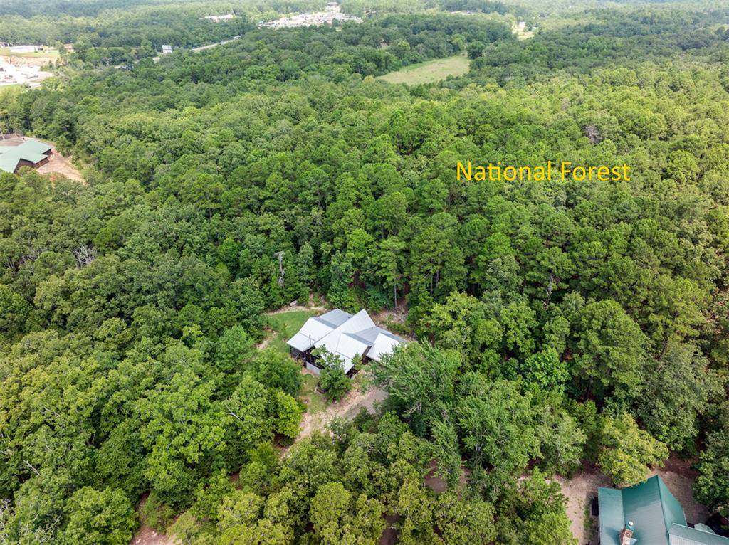 Broken Bow, OK 74728,315 W Banjo LN