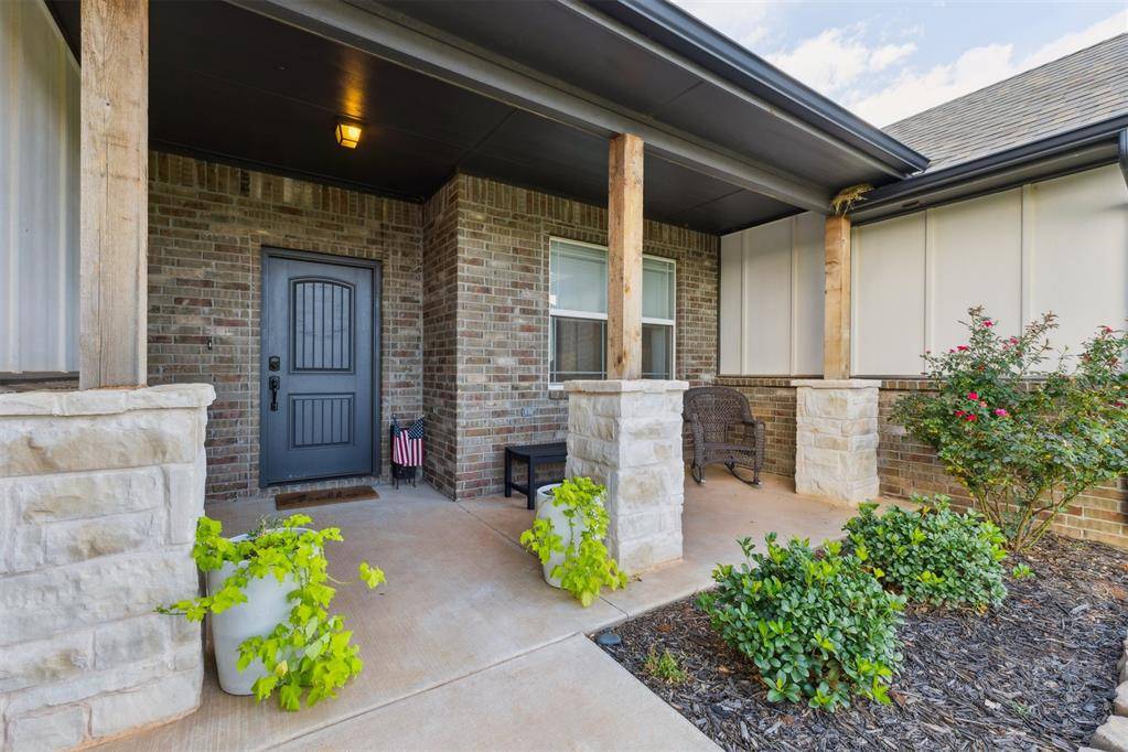 Edmond, OK 73025,6160 Lincoln RD