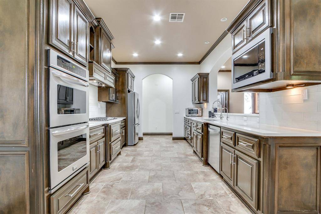 Yukon, OK 73099,500 Prairie Hill LN