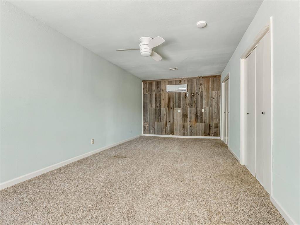 Eufaula, OK 74432,387 Holiday Hills RD