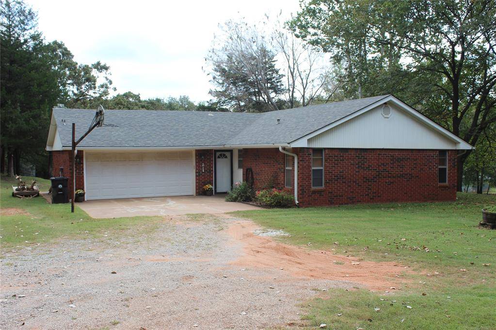 Chandler, OK 74834,900690 S Oak Ridge DR