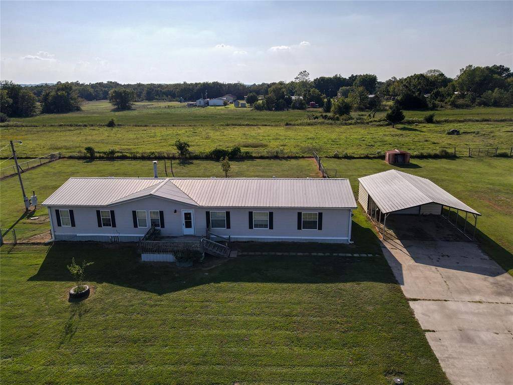 Eufaula, OK 74432,850 Pecan LN