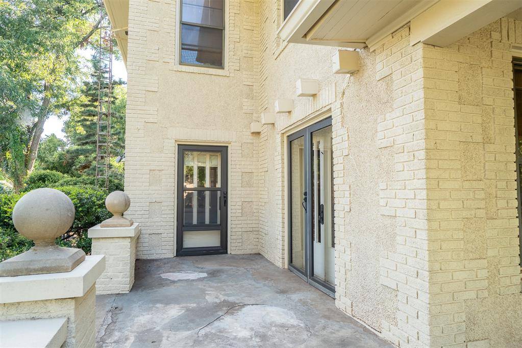 Pauls Valley, OK 73075,601 N N Walnut ST