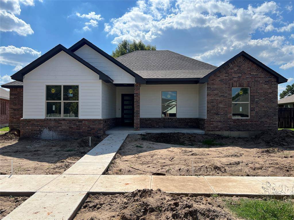 Norman, OK 73072,2812 Astor DR