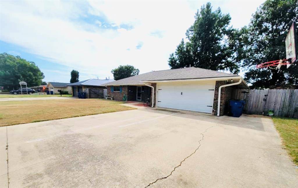 Duncan, OK 73533,2110 W Amhurst AVE