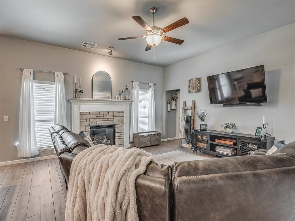 Oklahoma City, OK 73179,3916 Brougham WAY