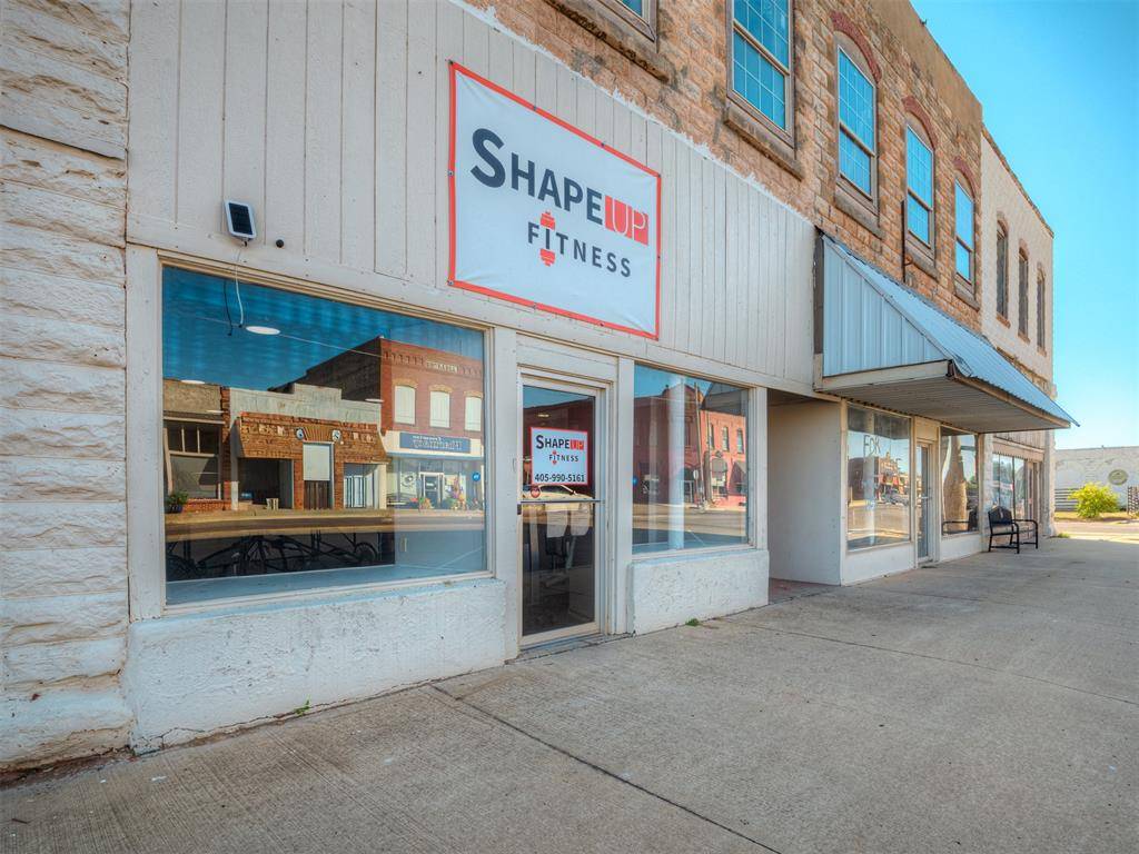 Crescent, OK 73028,104 N Grand ST