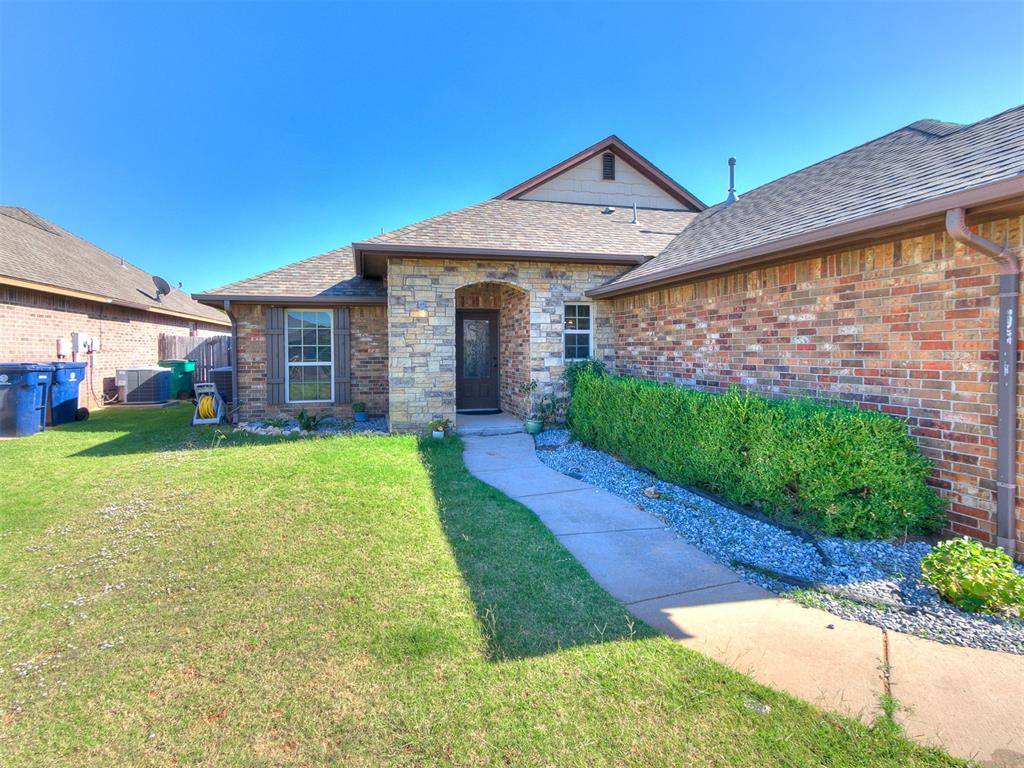Edmond, OK 73012,19200 Everwood DR