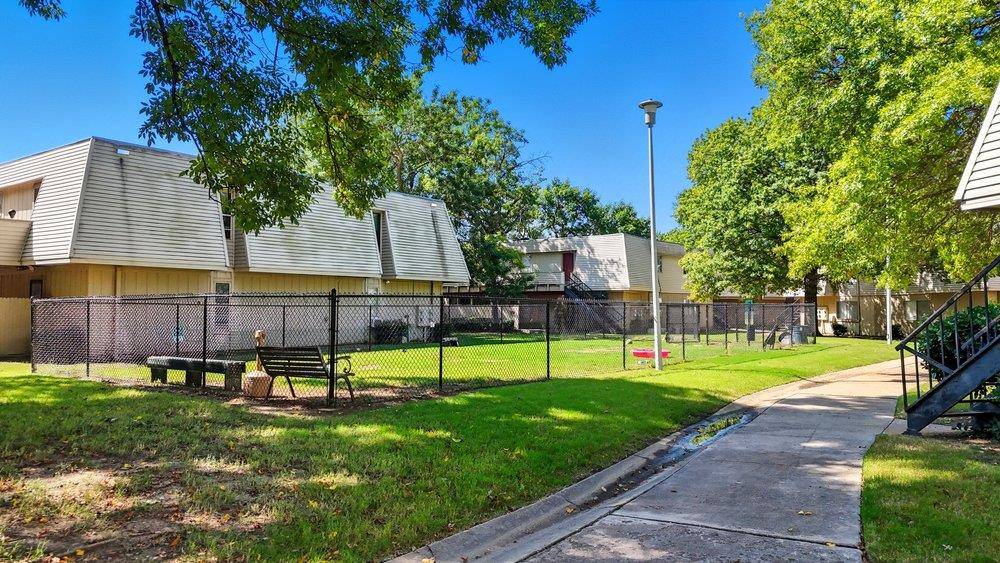 Tulsa, OK 74136,6619 S Zunis AVE #2806