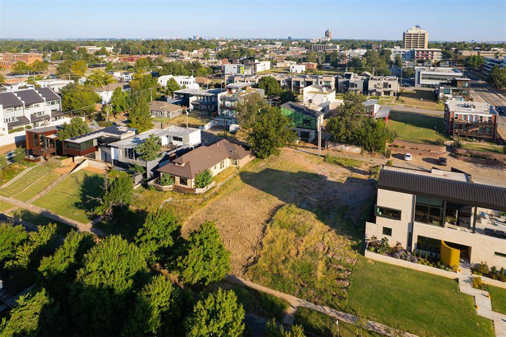 Oklahoma City, OK 73106,809 NW 7th ST