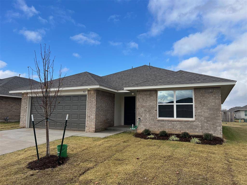 Chickasha, OK 73018,912 Hazy Brook CIR
