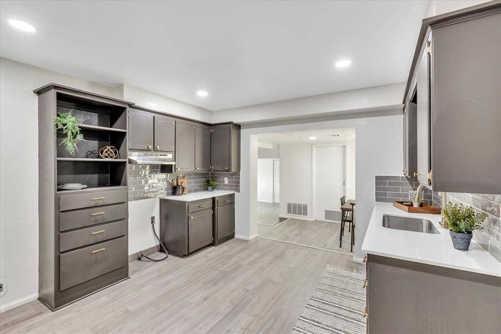 Mustang, OK 73064,7400 Lakewood DR