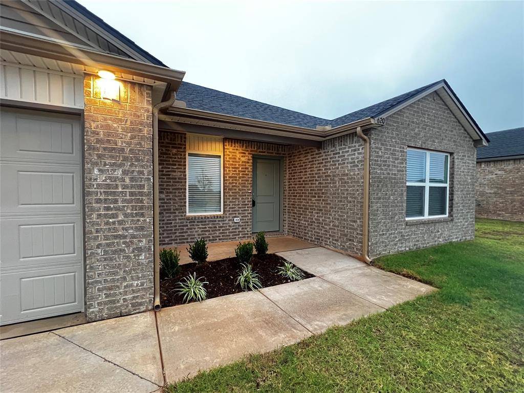 Newcastle, OK 73065,620 SW 11 ST