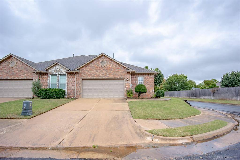 Edmond, OK 73003,1640 Laurel PL