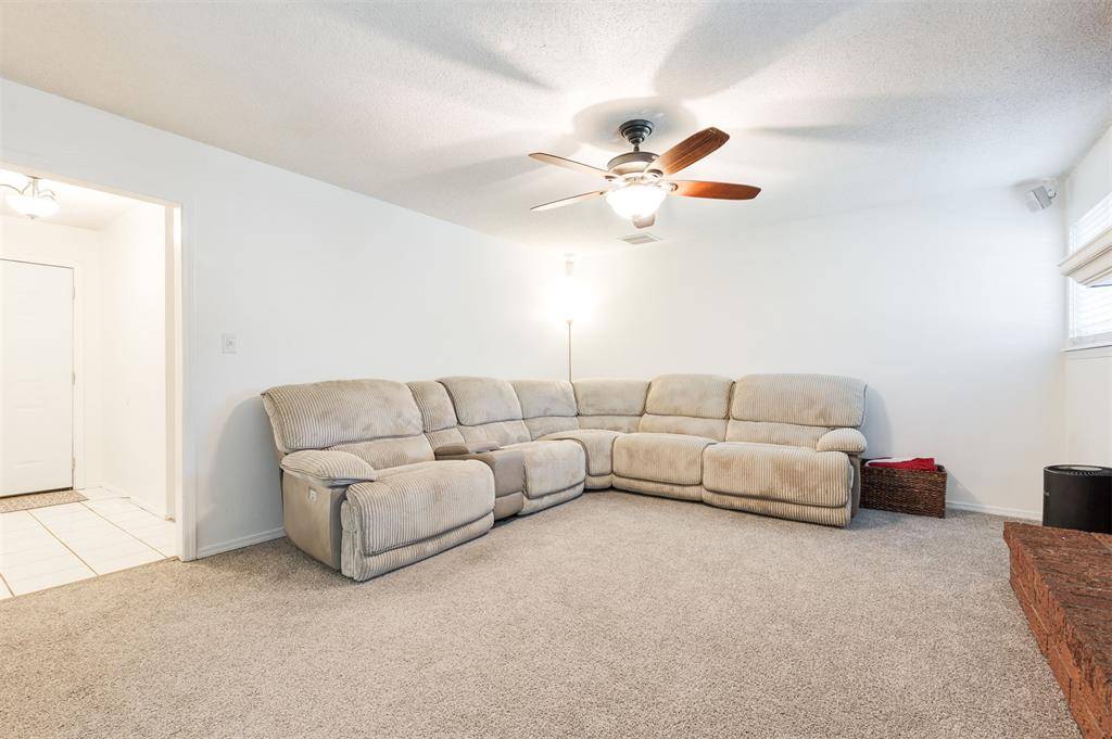 Midwest City, OK 73110,3421 Meadowbrook DR