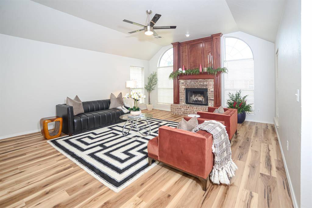 Edmond, OK 73013,1925 Napa Valley RD