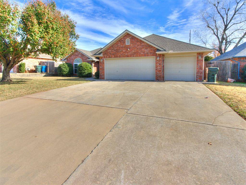 Midwest City, OK 73110,681 Crescent CIR