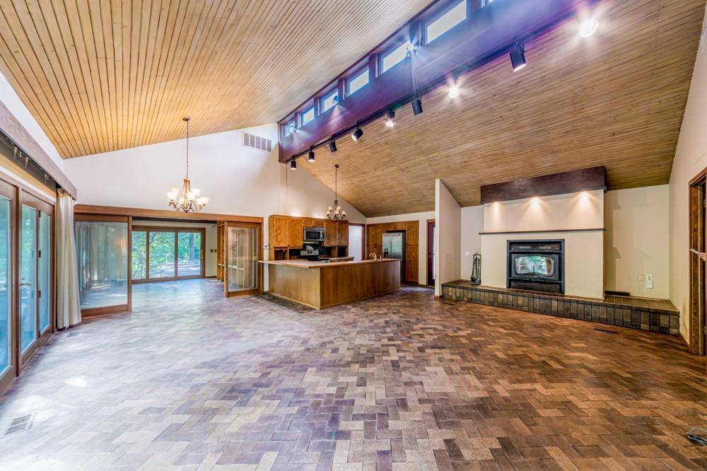 Stillwater, OK 74074,9223 W 2nd AVE