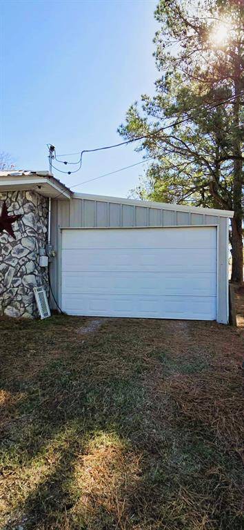 Holdenville, OK 74848,903 E Adams