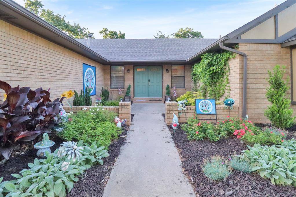 Edmond, OK 73013,4213 NE 143rd ST