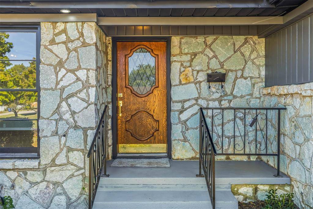 Lindsay, OK 73052,301 W Chickasaw ST