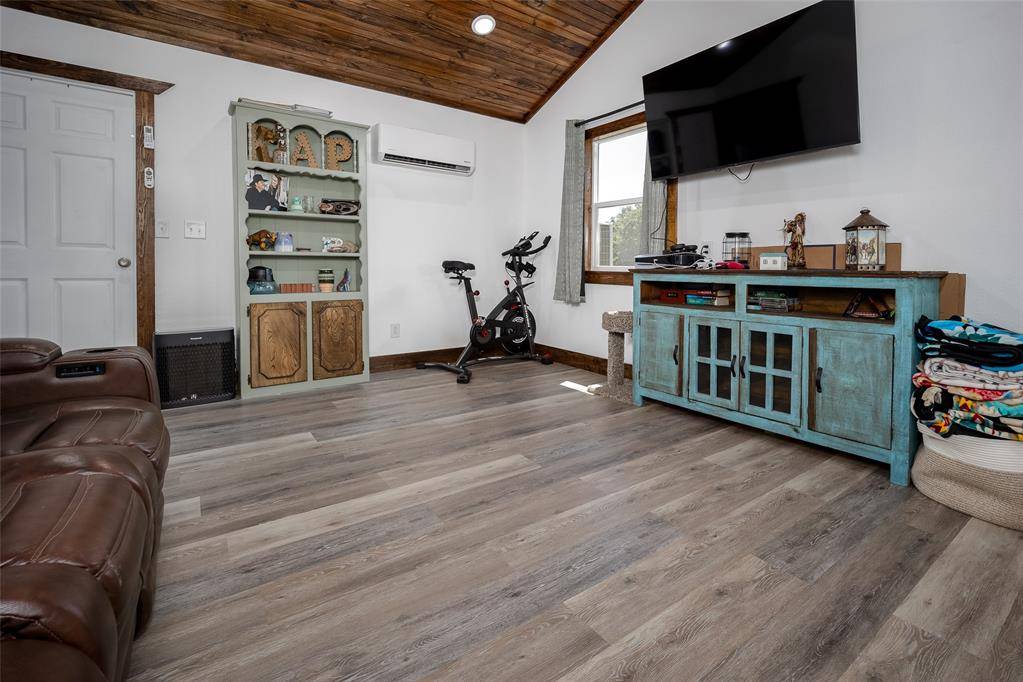 Foster, OK 73434,165008 N 3010 rd #Track A