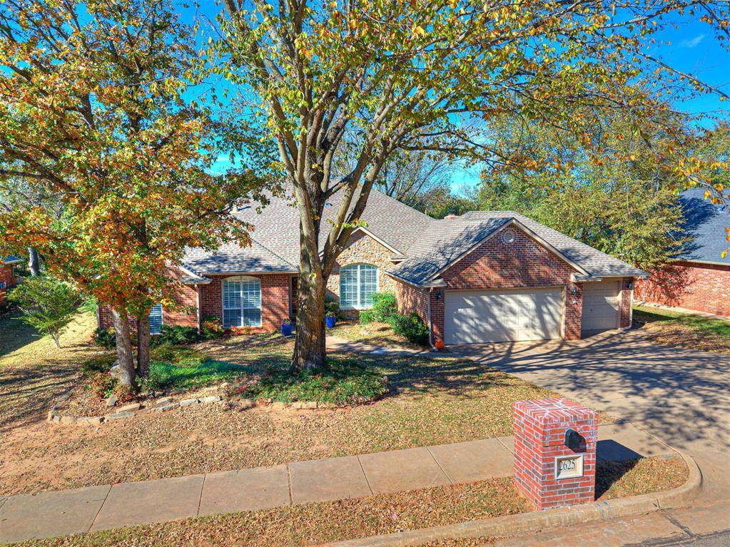 Edmond, OK 73034,2625 Ashebriar LN