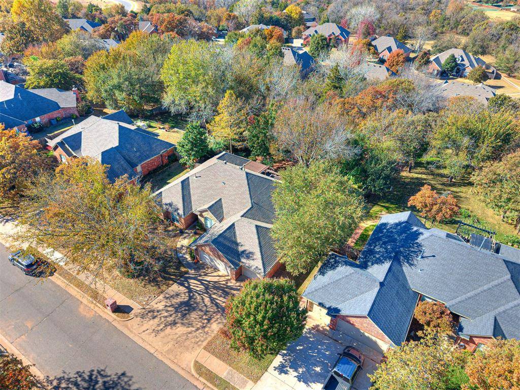 Edmond, OK 73034,2625 Ashebriar LN