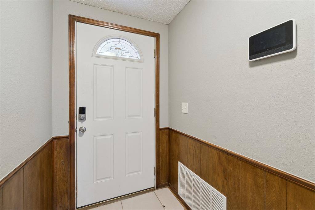 Edmond, OK 73003,1205 Swan Lake RD