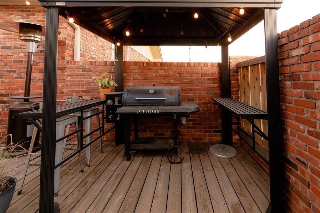 Clinton, OK 73601,716 Phillips LN